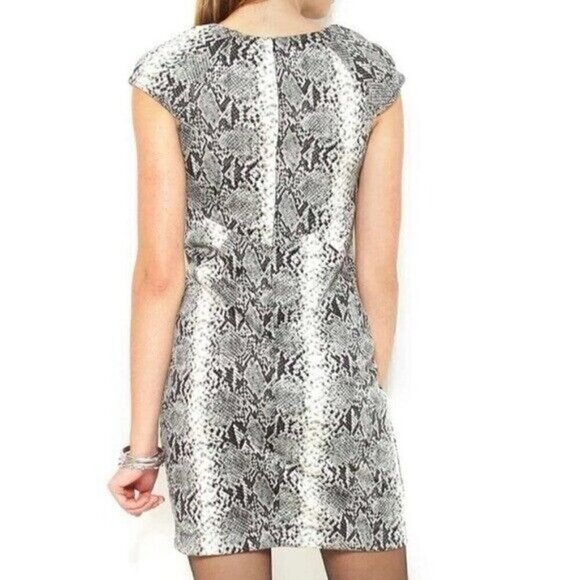 Shelby & Palmer Women's Snakeskin Polyurethane Mini Dress Size 20W - Picture 2 of 11